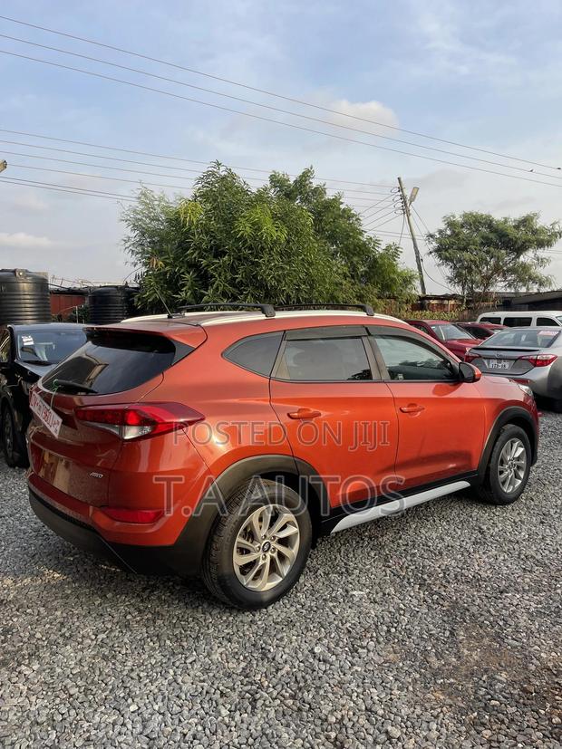 Hyundai Tucson Eco AWD 2017 Orange