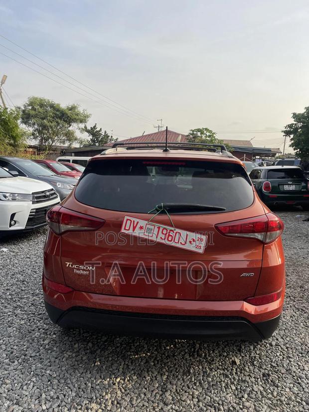 Hyundai Tucson Eco AWD 2017 Orange