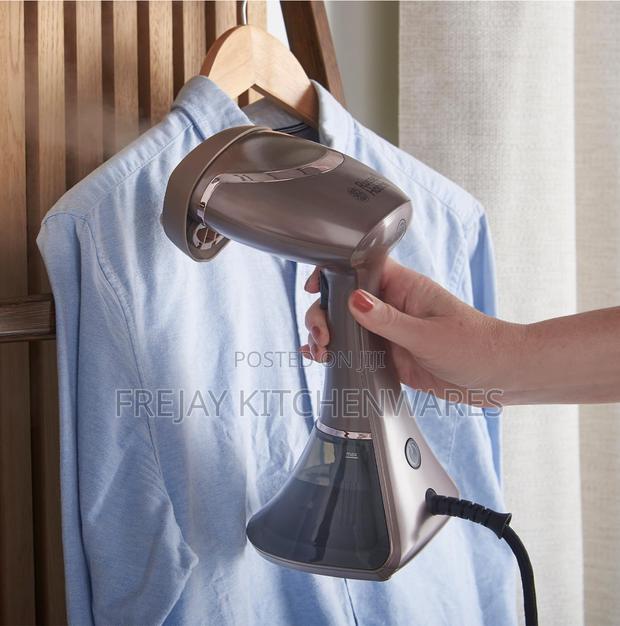 Russell Hobbs Steam Genie Aroma Garment Steamer photo 3