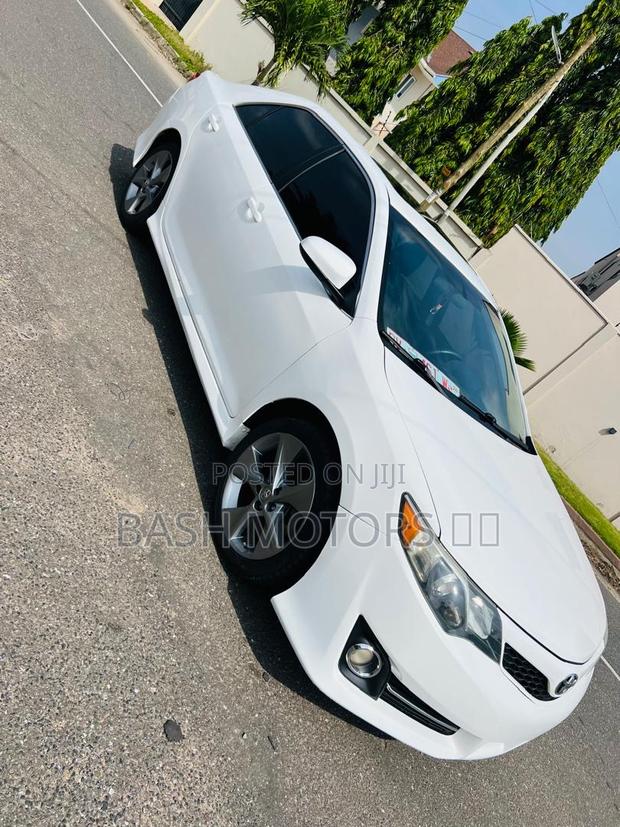 Toyota Camry 2014 White