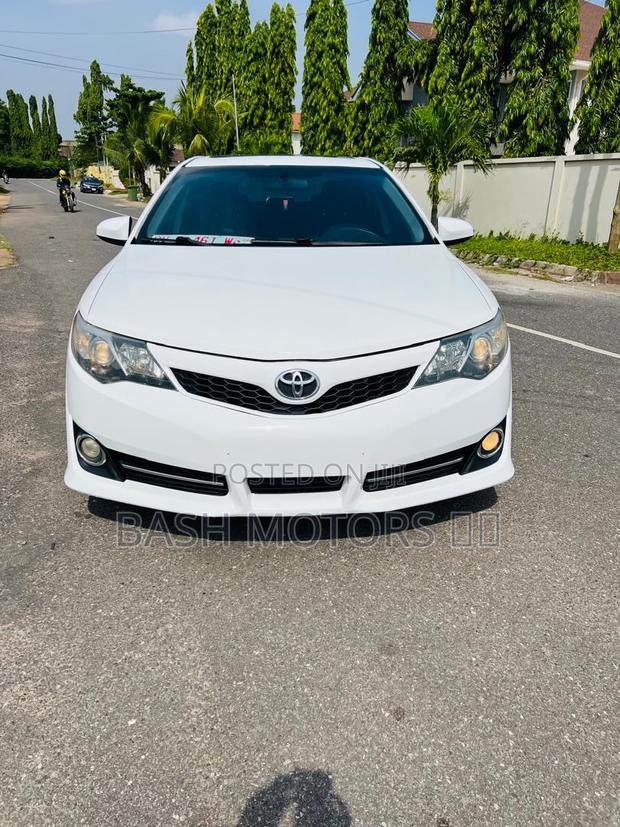 Toyota Camry 2014 White