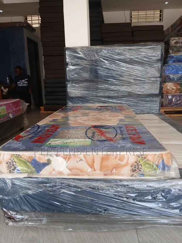 5" High Density Single Size Mattress photo 3