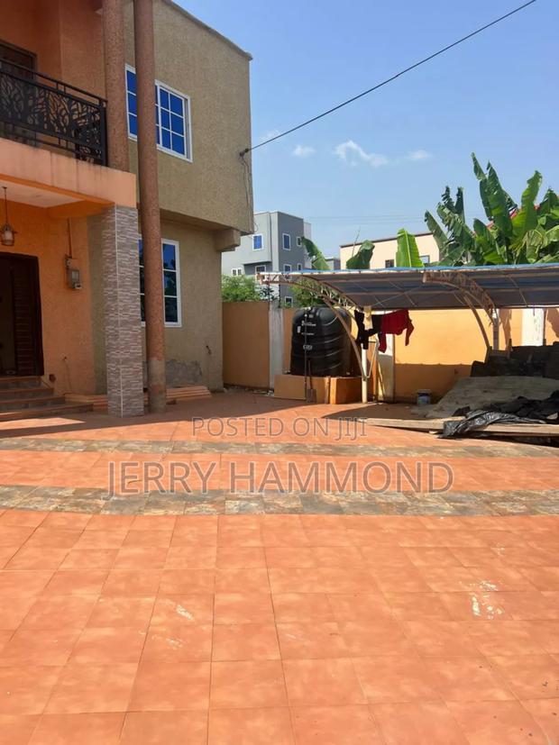 4bdrm House in Kwabenya for sale · Photo 2