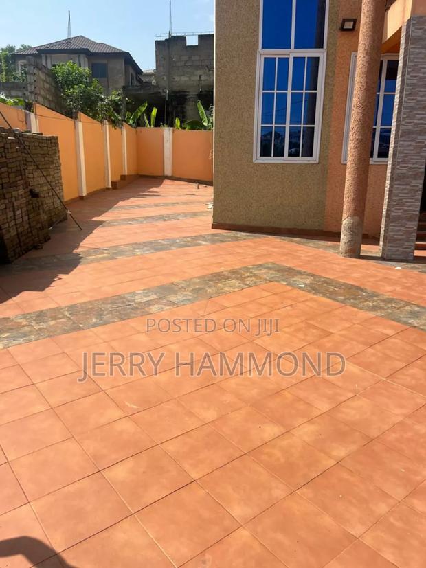 4bdrm House in Kwabenya for sale · Photo 3