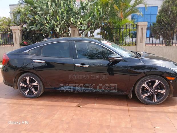 Honda Civic Touring 4dr Sedan (1.5L 4cyl) 2016 Black