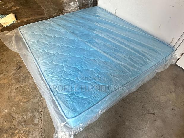 Queen Size Mattress 72x75 Medium Soft photo 2