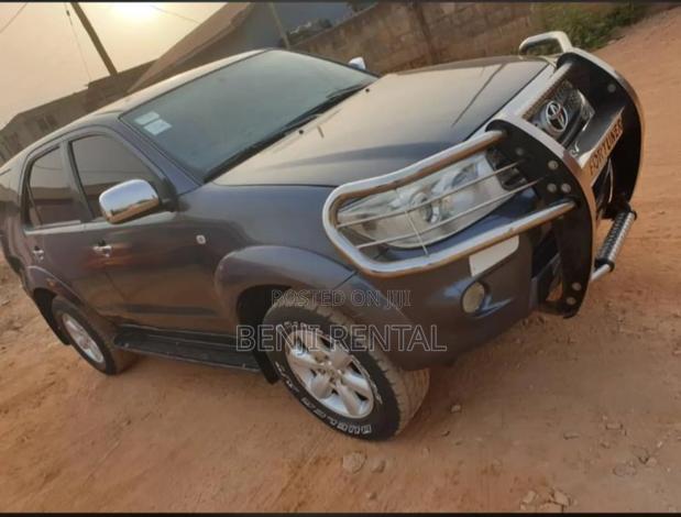 Toyota Fortuner 2010 Brown