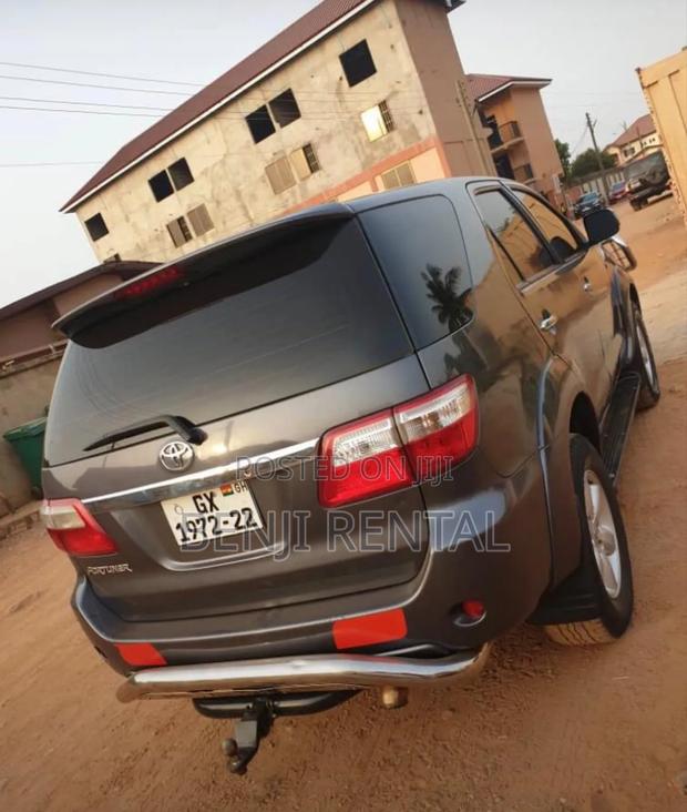 Toyota Fortuner 2010 Brown