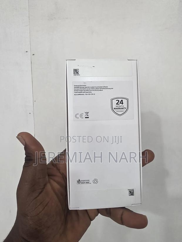 New Samsung Galaxy A17 256 GB Gray photo 2