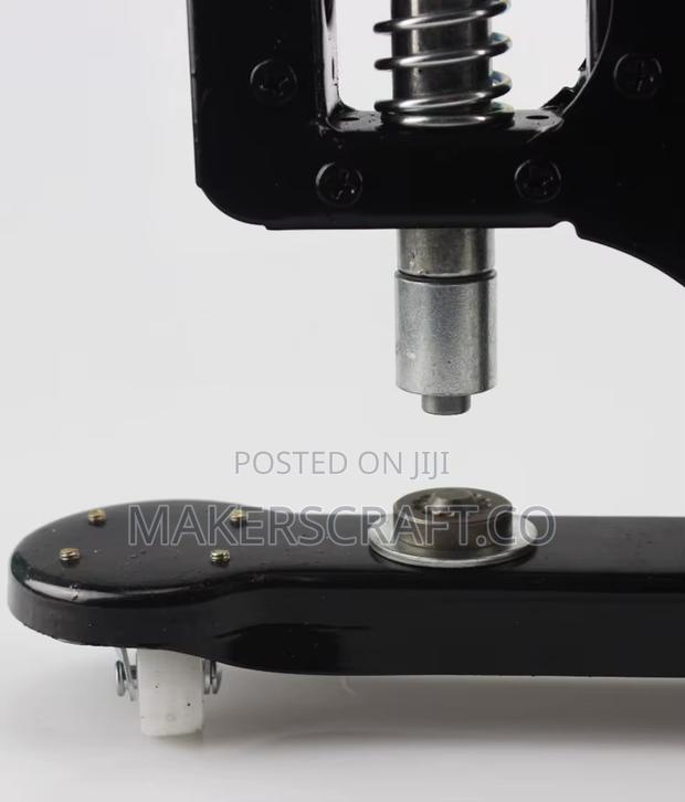 Eyelet Punching Machine photo 2