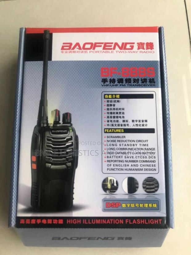 Baofeng 888s Walkie Talkie With Earpiece photo 2