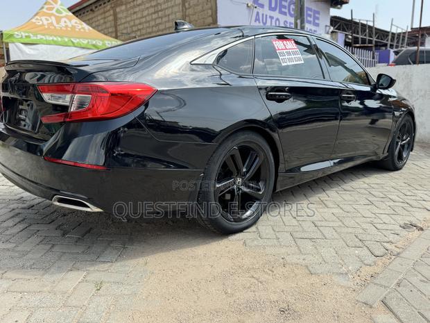 Honda Accord Sport 2018 Black photo 2