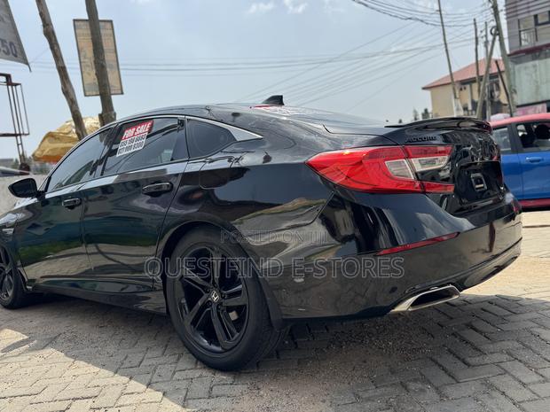Honda Accord Sport 2018 Black photo 3