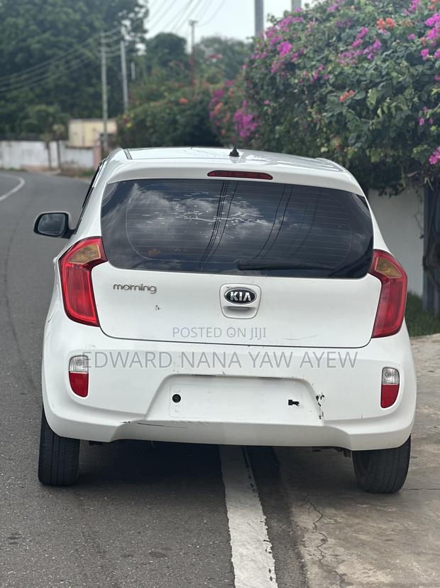 Kia Morning 2012 White