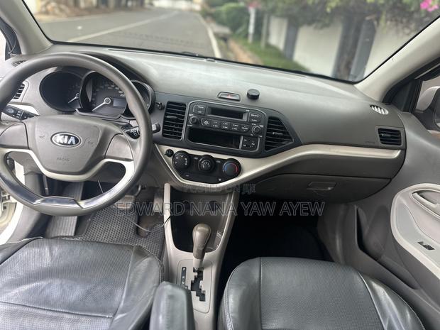 Kia Morning 2012 White