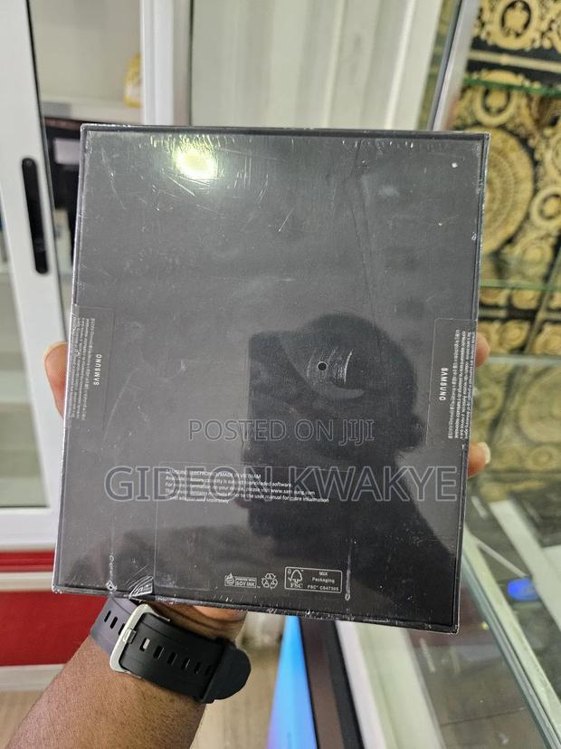 New Samsung Galaxy Z Fold 5 256 GB Blue · Photo 3