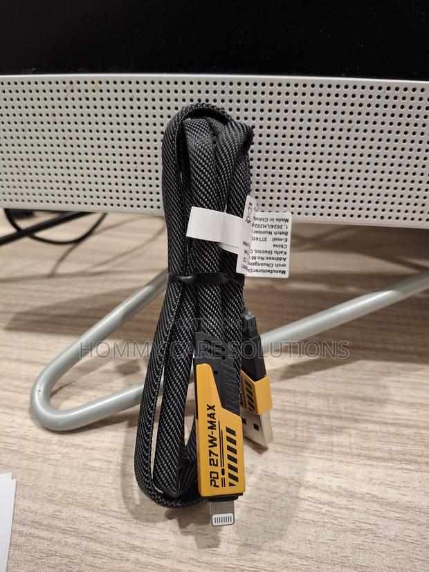 4-in-1 Fast Charging Cable for iPhone, Usb-C · Photo 2