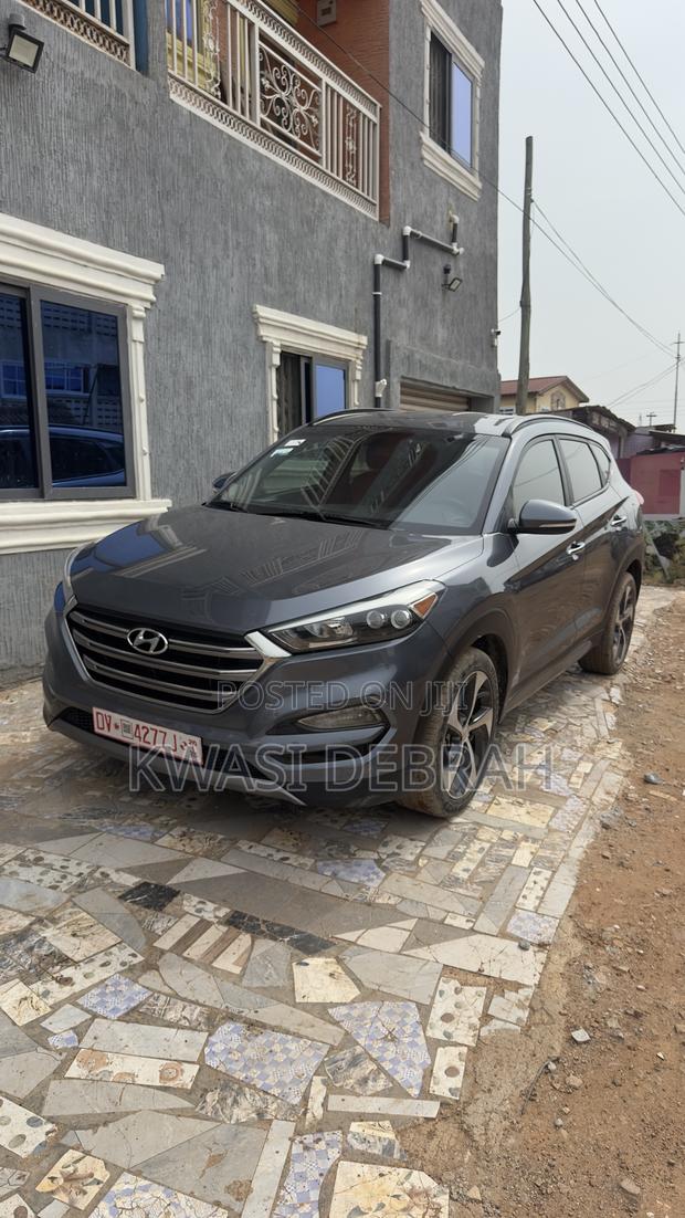 Hyundai Tucson Limited FWD 2016 Gray