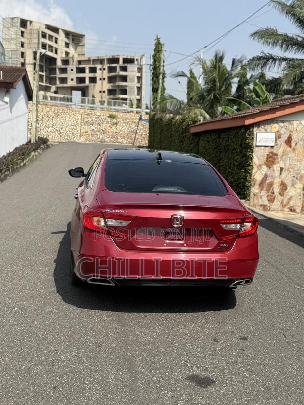 Honda Accord Touring 2.0T 2020 Red photo 5