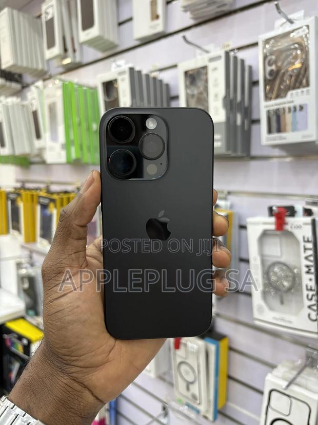 Apple iPhone 16 Pro 256 GB Black photo 2