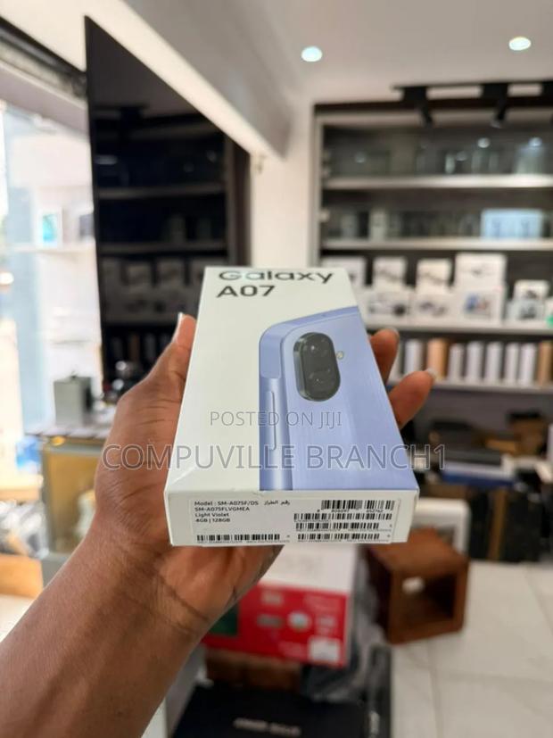 New Samsung Galaxy A07 4G 128 GB Blue photo 3