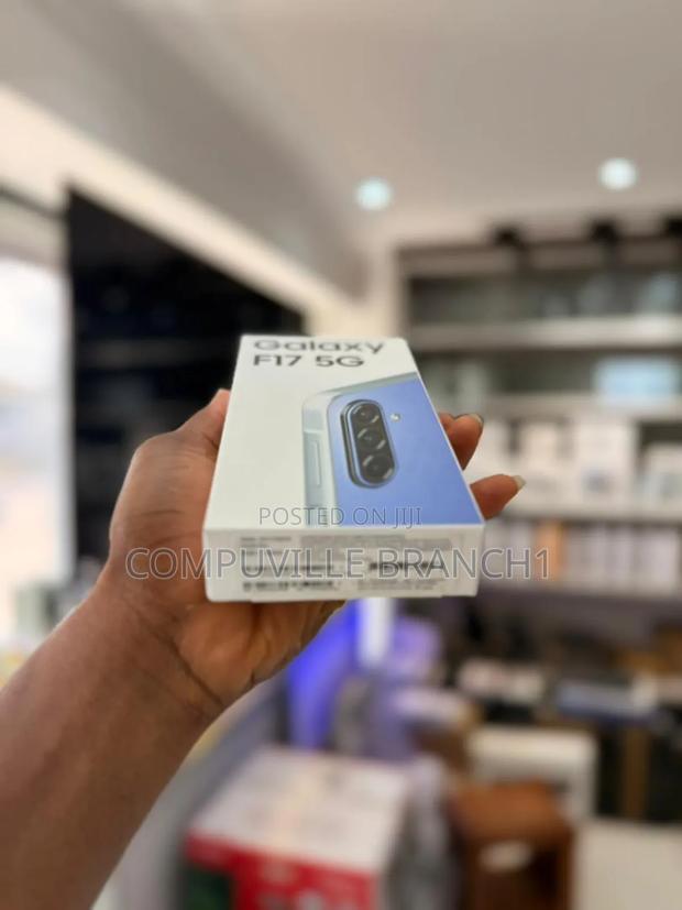 New Samsung Galaxy F17 5G 128 GB Blue photo 3