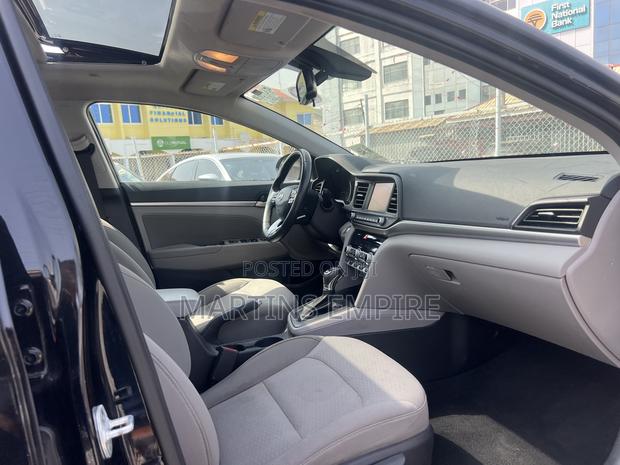 Hyundai Elantra SEL 2019 Black