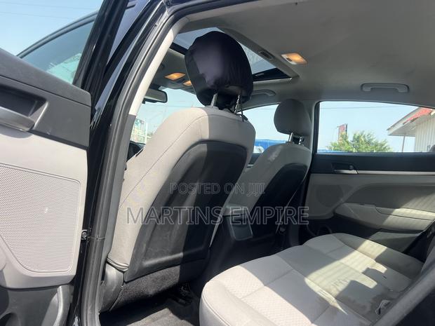 Hyundai Elantra SEL 2019 Black