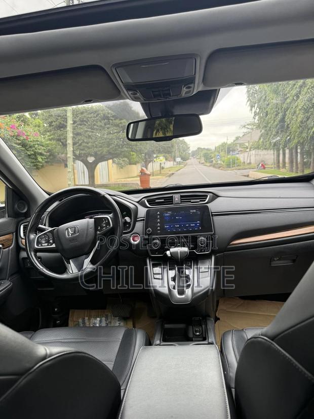 Honda CR-V Touring 4dr SUV AWD (1.5L 4cyl CVT) 2017 White photo 10