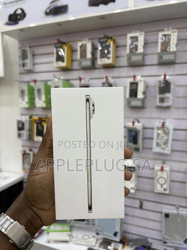 New Apple iPhone Air 256 GB Gold photo 2