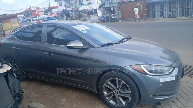 Hyundai Elantra SE 4dr Sedan (1.8L 4cyl 6A) 2015 Gray