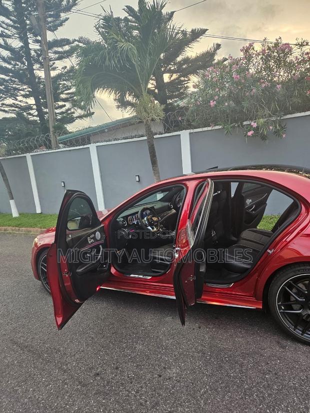 Mercedes-Benz E63 2020 Red