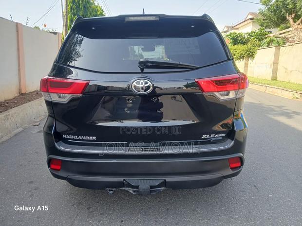 Toyota Highlander XLE 2019 Black