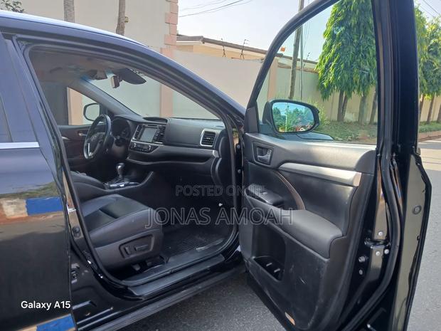 Toyota Highlander XLE 2019 Black