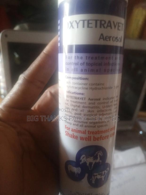 Oxytetravet Antibiotic Spray · Photo 2