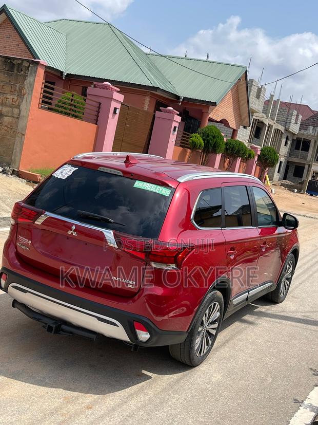 Mitsubishi Outlander SEL FWD 2019 Red