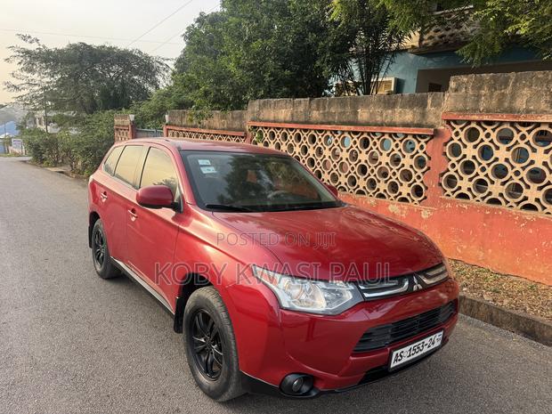 Mitsubishi Outlander 2.0 PHEV AWD 2014 Red