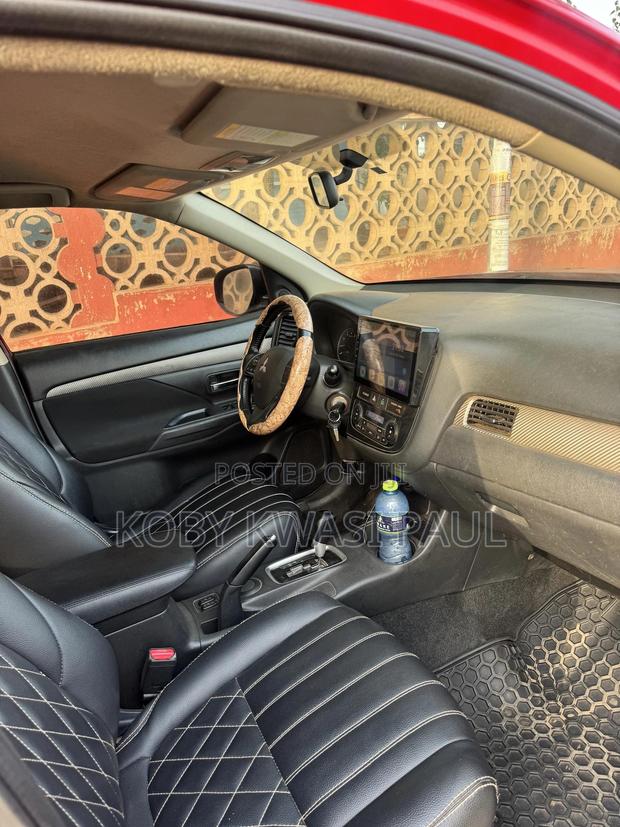 Mitsubishi Outlander 2.0 PHEV AWD 2014 Red