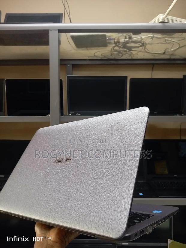Laptop Asus X550LB 8GB Intel Core i3 HDD 500GB