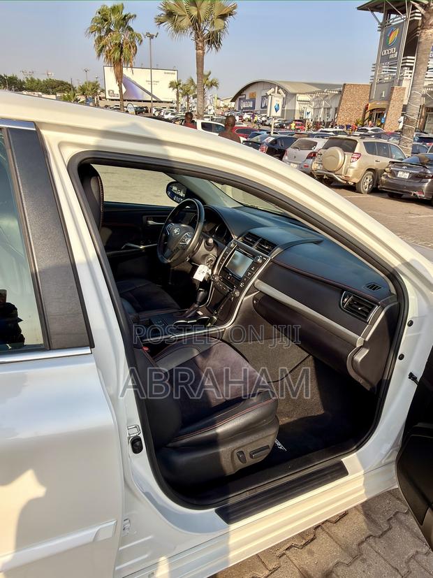 Toyota Camry XSE 4dr Sedan (2.5l 4cyl 6A) 2016 White