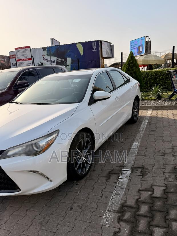Toyota Camry XSE 4dr Sedan (2.5l 4cyl 6A) 2016 White
