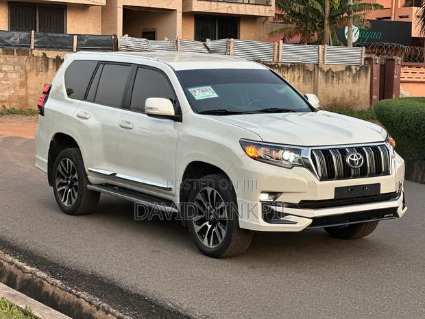 Toyota Land Cruiser Prado 2.7 2019 White
