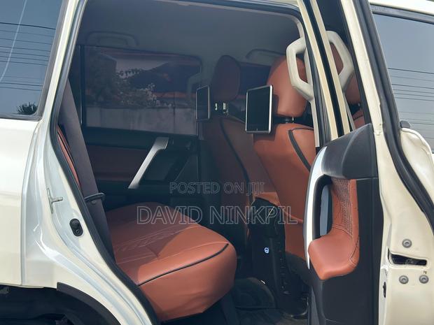 Toyota Land Cruiser Prado 2.7 2019 White