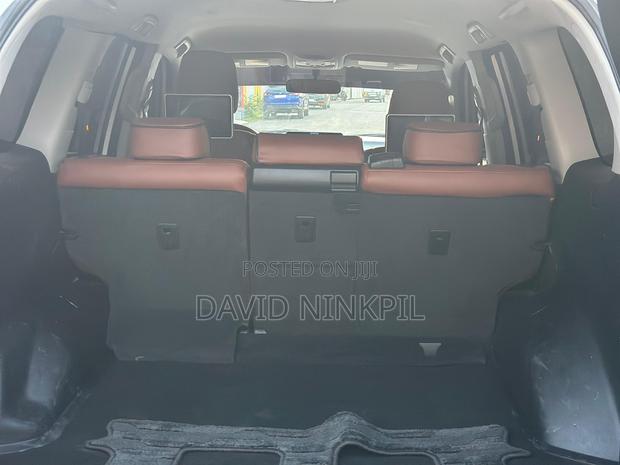 Toyota Land Cruiser Prado 2.7 2019 White
