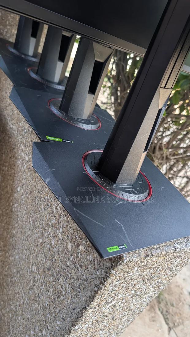 24inchs Asus Gaming Monitor photo 8