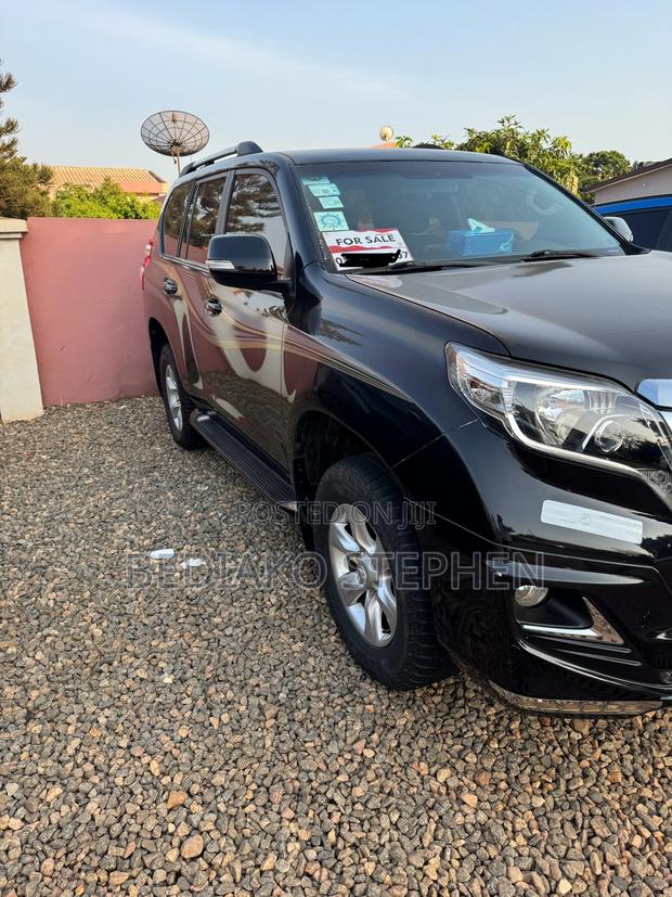 Toyota Land Cruiser Prado 3.0 TD 2011 Black