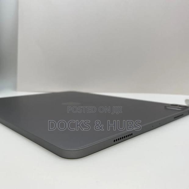 Apple iPad Pro 12.9 (2022) 1 TB Silver photo 5