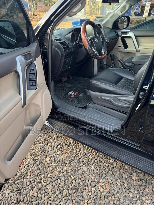 Toyota Land Cruiser Prado 3.0 TD 2011 Black