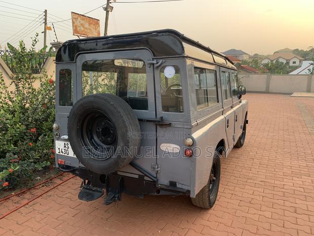 Land Rover Discovery 1990 Gray