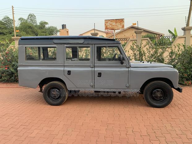 Land Rover Discovery 1990 Gray